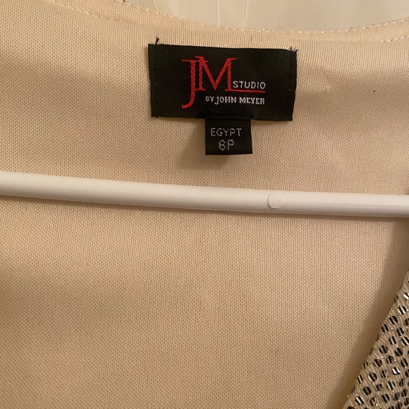 Dress - Picture 3 of 5